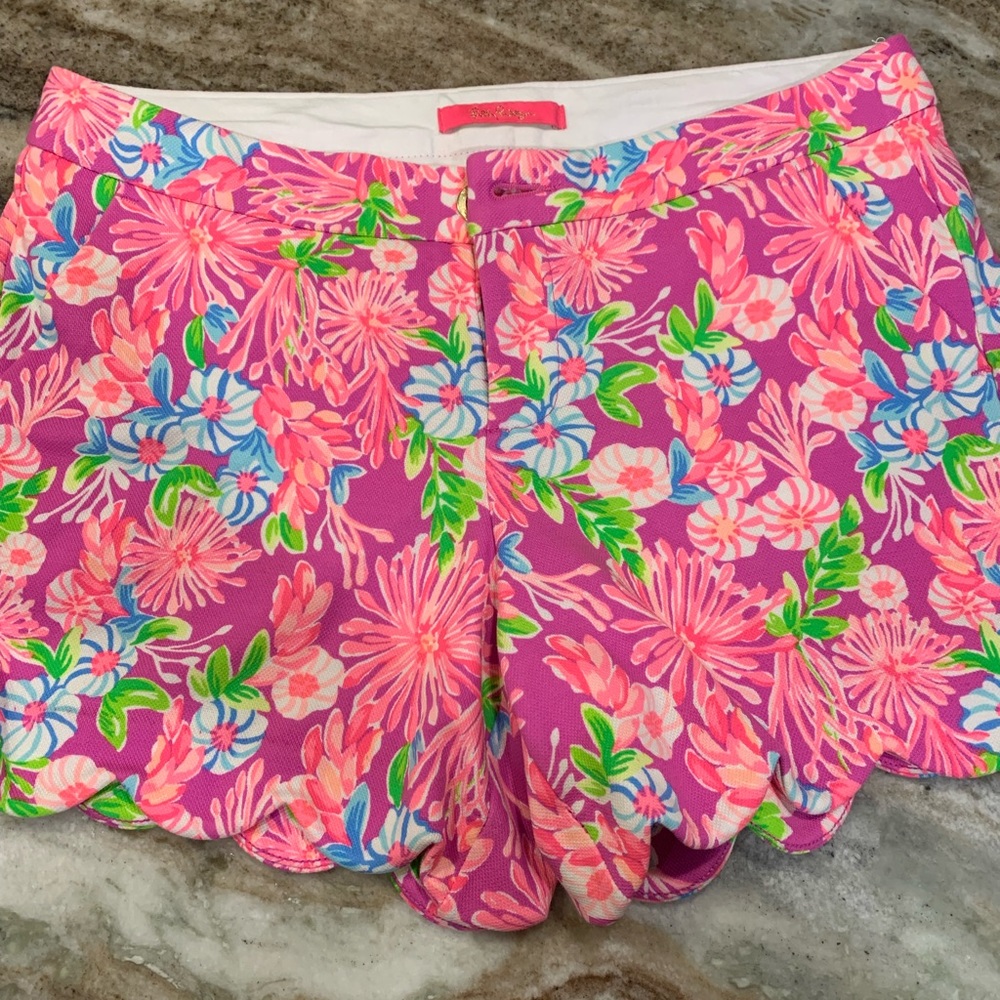 Lilly Pulitzer shorts size 8 nwt